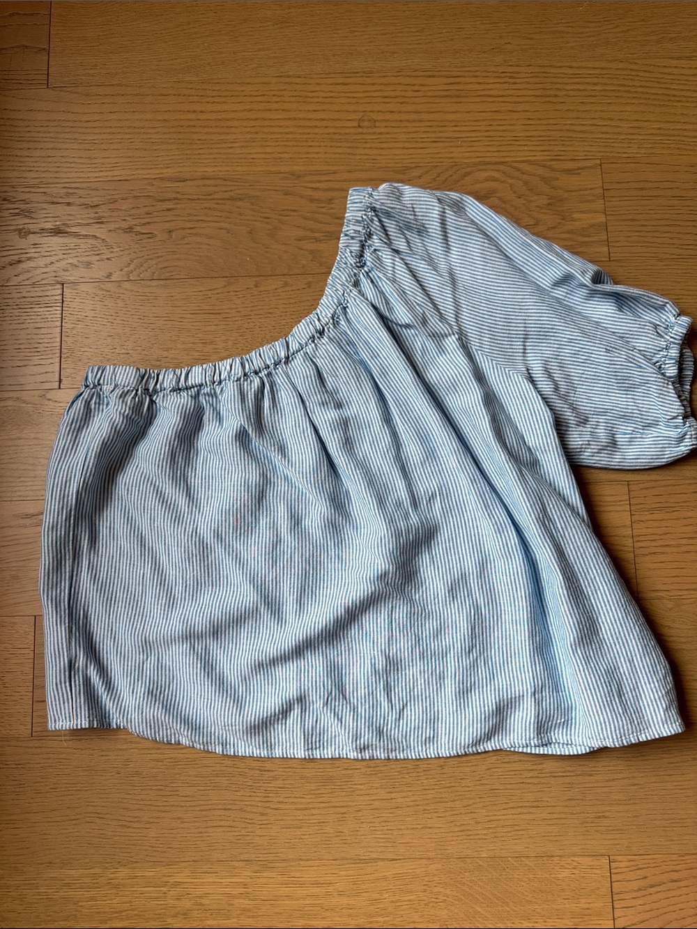 Like new LOFT top